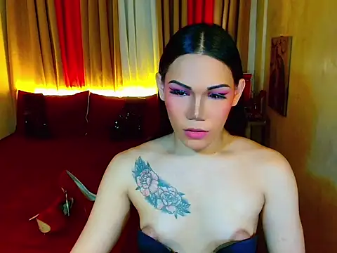 Kelly_Shemale 网络视讯表演