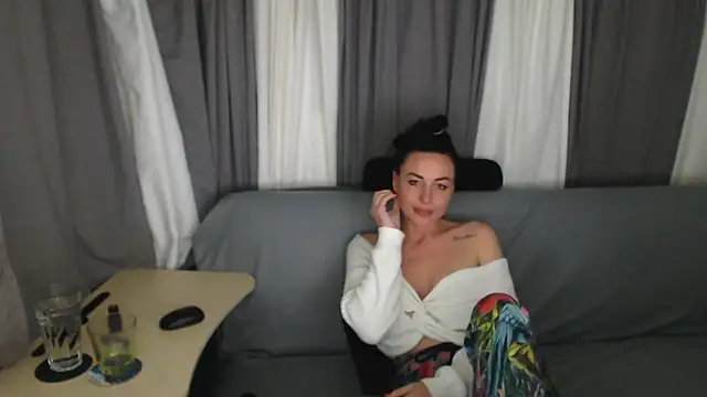 CloveLove 即時 XXX 聊天