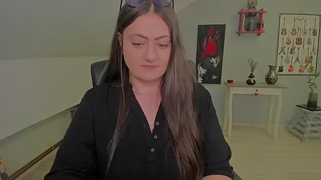 MistressDarrah – Naživo XXX chat