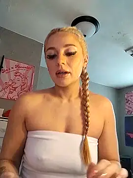 SalemAlexiss Adlı Modelin Canlı XXX Sohbeti