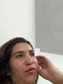 MariaStillのライブXXXチャット