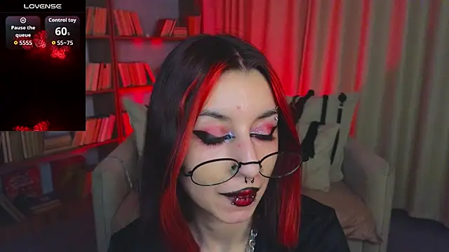 Chatroom XXX en direct de Mistress__Marcelline