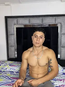 MR_MUSCLE Adlı Modelin Canlı XXX Sohbeti