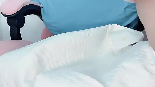 Eloise131499's Live XXX Chat