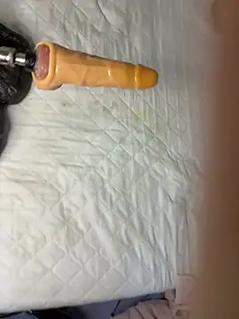 Ozge-SluttyScream69 现场XXX聊天