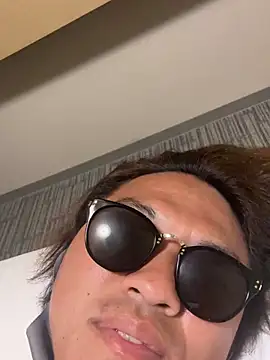 POMUPOMUPURIN2's Live XXX Chat