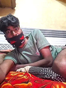 Hot_desi_man12's Live XXX Chat