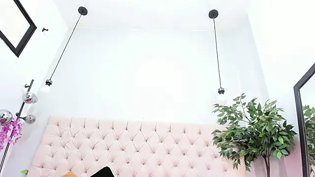 Holly_Sly 即時 XXX 聊天