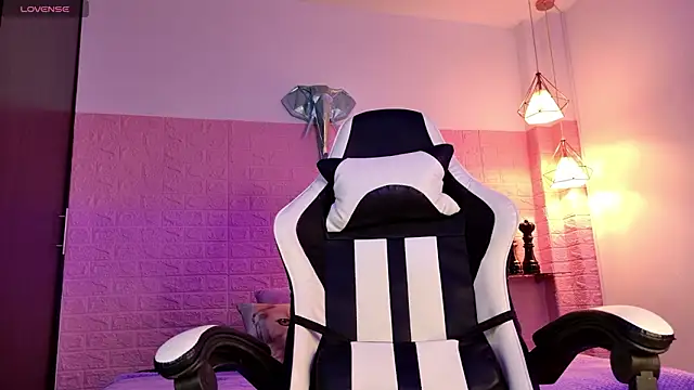 Dulce_Stormy – Live XXX-chat