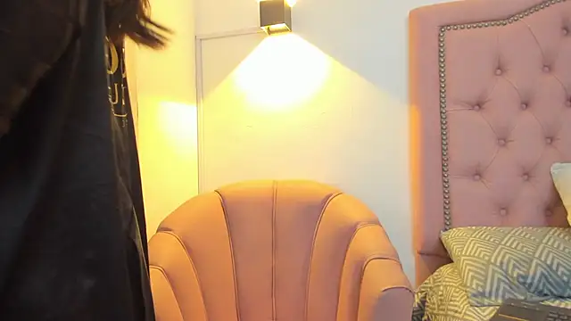 Aurarouse 라이브 XXX 채팅