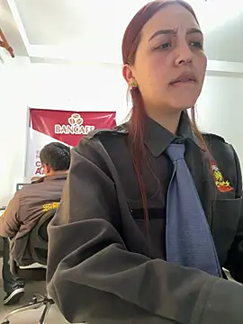 Pokazy przed kamerką – Emily-7_