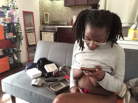 littyleesh1's Live XXX Chat