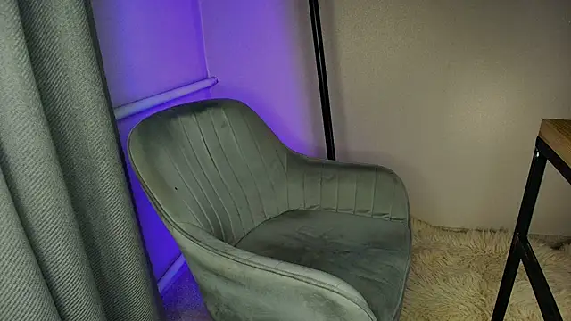 XXX chat uživo modela Leila_Libertas