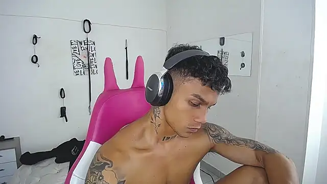 Leonard_Price Webcam show