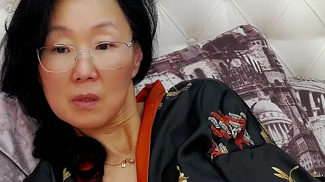 S_andra_ Chat XXX live