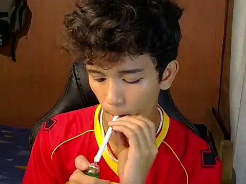 hugekenbigcock's Webcam Show