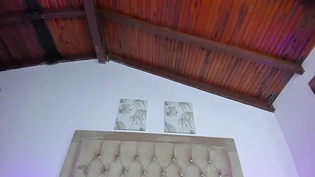 KristalFoxxのライブXXXチャット