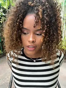 Amelia_bss: απευθείας συνομιλία ΧΧΧ