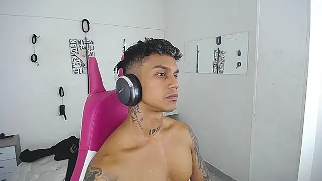 Leonard_Price webcam show