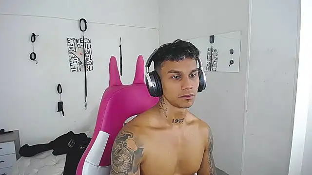 Leonard_Price Webcamshow