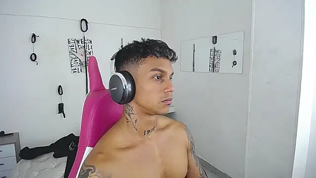 Chat XXX Live Leonard_Price