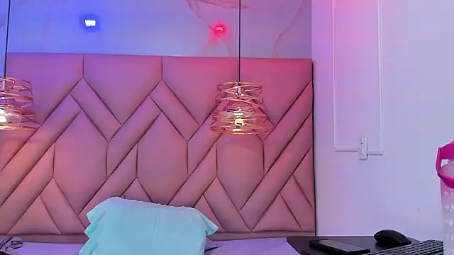 Ibbie_drastic élő XXX-chatje