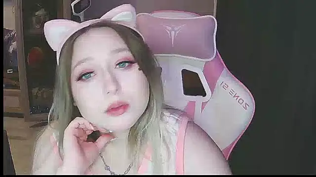 Emiliaaah 라이브 XXX 채팅