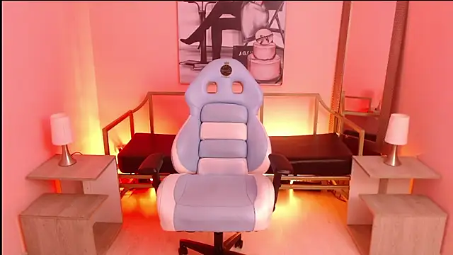 Adri_gomez_x 即時 XXX 聊天