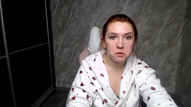 Reginasmilee's Live XXX Chat