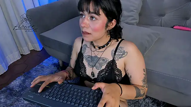 Živý XXX chat flower_smith_