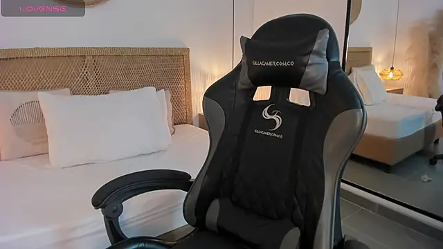 desireee_のライブXXXチャット