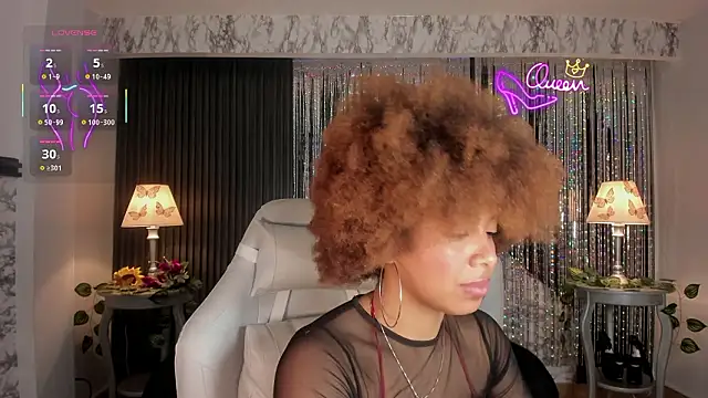 AmarafireのライブXXXチャット