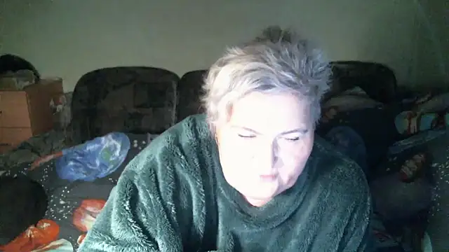 Lana555 即時 XXX 聊天