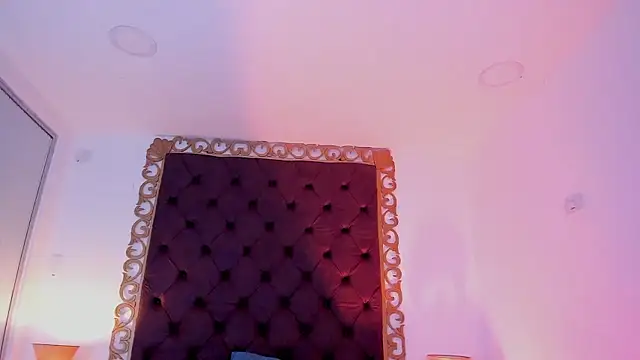 EmmaaCastro's Live XXX Chat