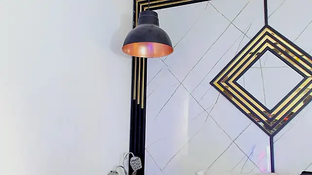 Živý XXX chat EmilyDiaaz