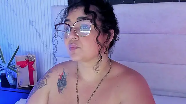 Živý XXX chat Reginavegaa