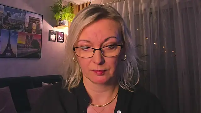 vanessa_chat's Webcam Show