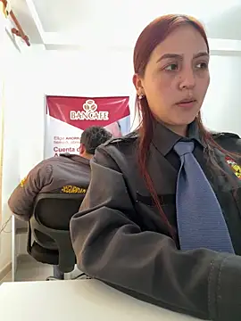 Emily-7_のライブXXXチャット