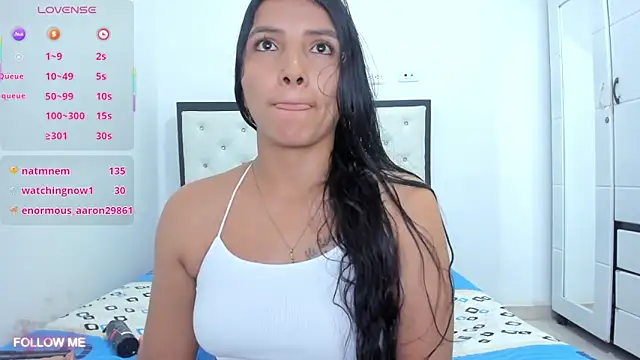 CuteLatinaxx: онлайн-секс-чат