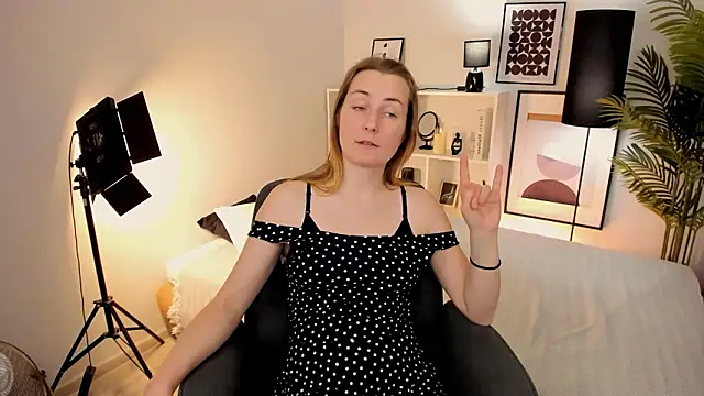 XXX chat uživo modela MeggySun