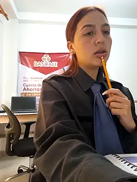 Emily-7_'s Live XXX Chat