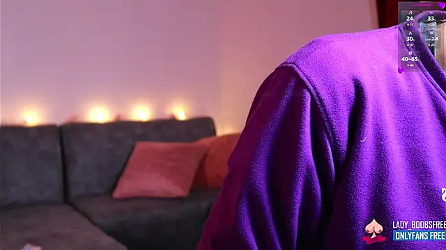 kathieandpovcock1's Live XXX Chat