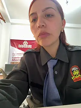 Chatroom XXX en direct de Emily-7_