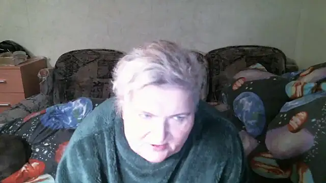 Lana555: διαδικτυακό σόου στην κάμερα