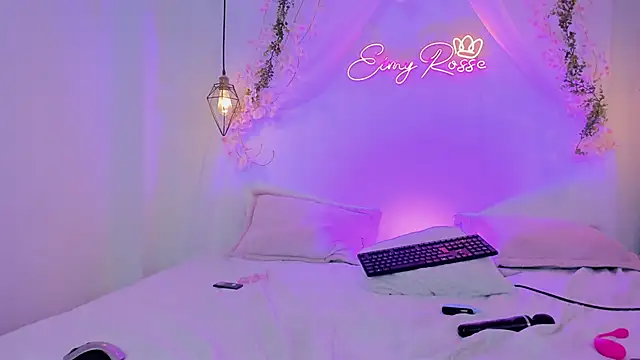 eimi_rosse18 即時 XXX 聊天