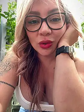 DIANITA_1988 Pertunjukan Webcam