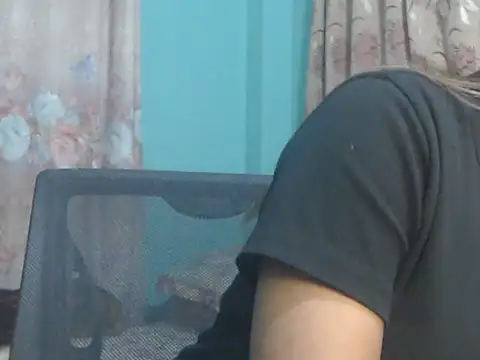 NancyRuvi's Live XXX Chat