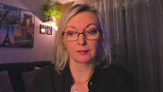 vanessa_chat's Webcam Show