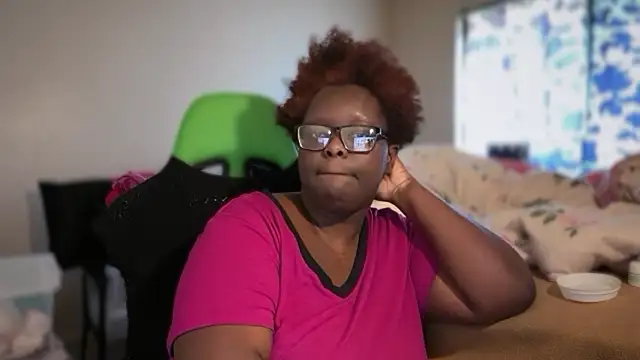 -Yagurlwest's Live XXX Chat