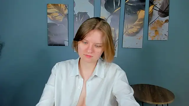 LilianSwall live XXX chat